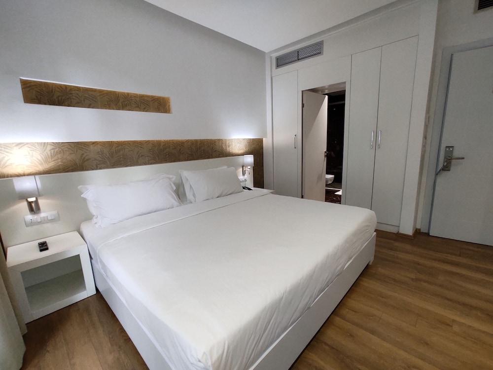 Prestige Resort Durres Qerret Extérieur photo