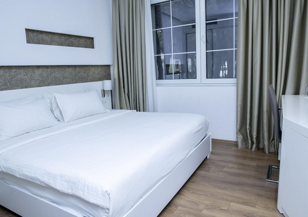 Prestige Resort Durres Qerret Extérieur photo